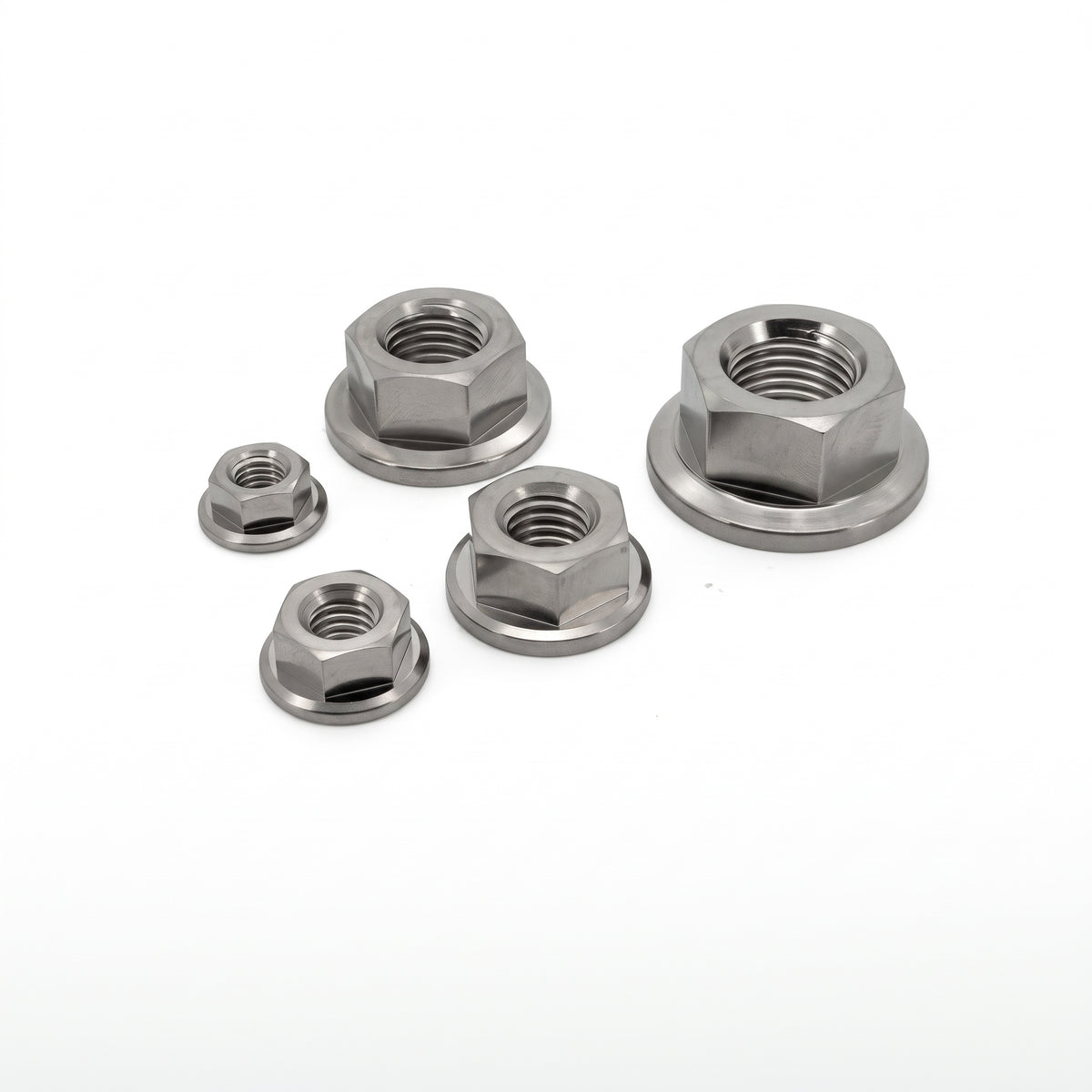 Titanium flensmoeren in verschillende maten