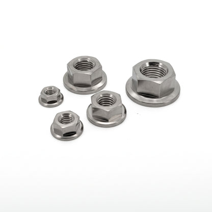 Titanium flensmoeren in verschillende maten