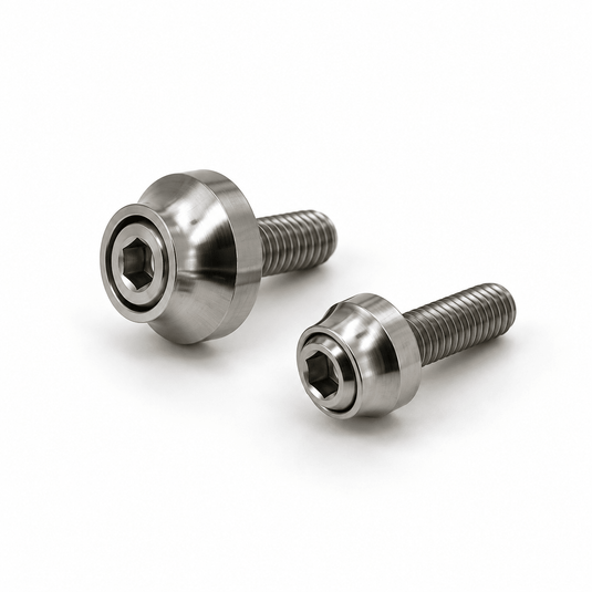 Titanium inbusbouten M5 met Cup Washers in twee kopuitvoeringen