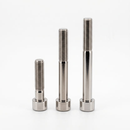 Titanium inbusbouten M10x1.25 in drie lengtes
